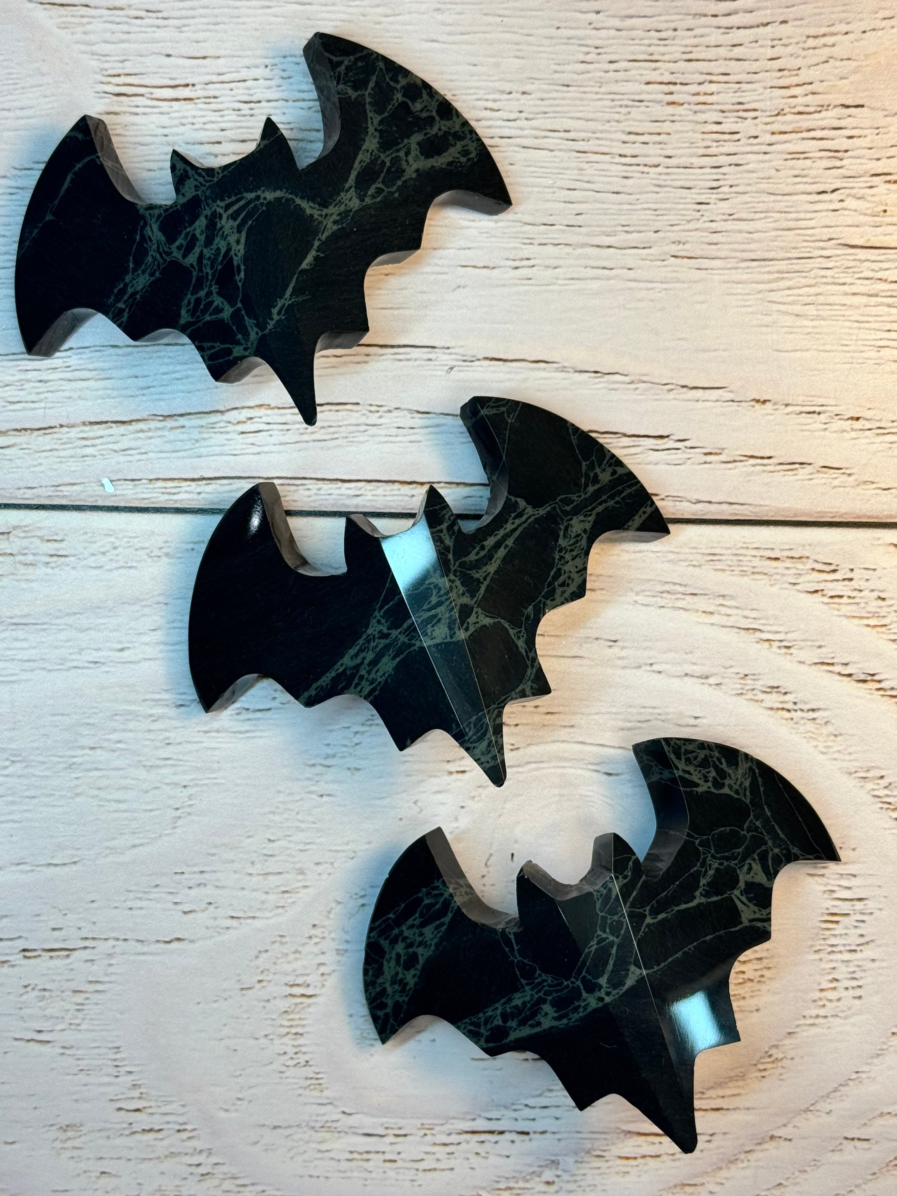 spiderweb Obsidian 3D Bat – Polished Grounding Crystal for Protection, Stability & Emotional Clarity