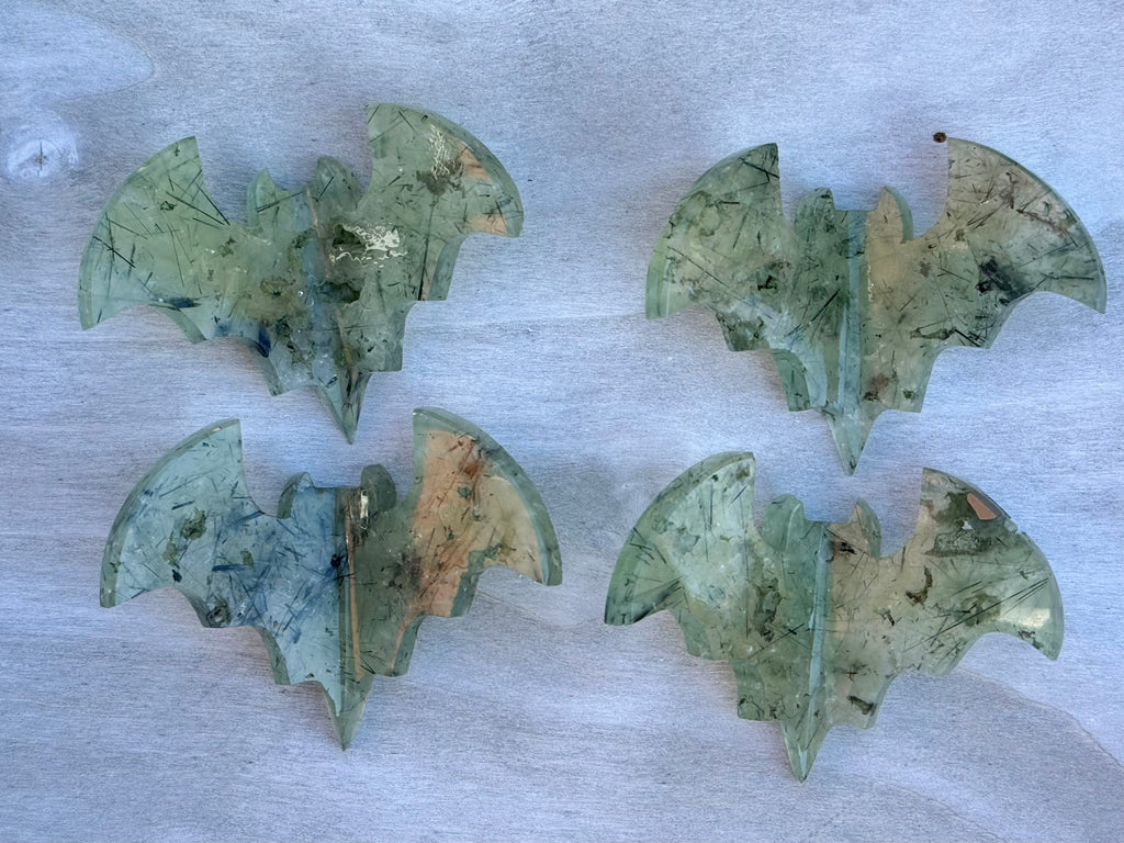 Prehnite Bat Carving – Handcrafted Nature Décor | Natural crystal Sculpture |