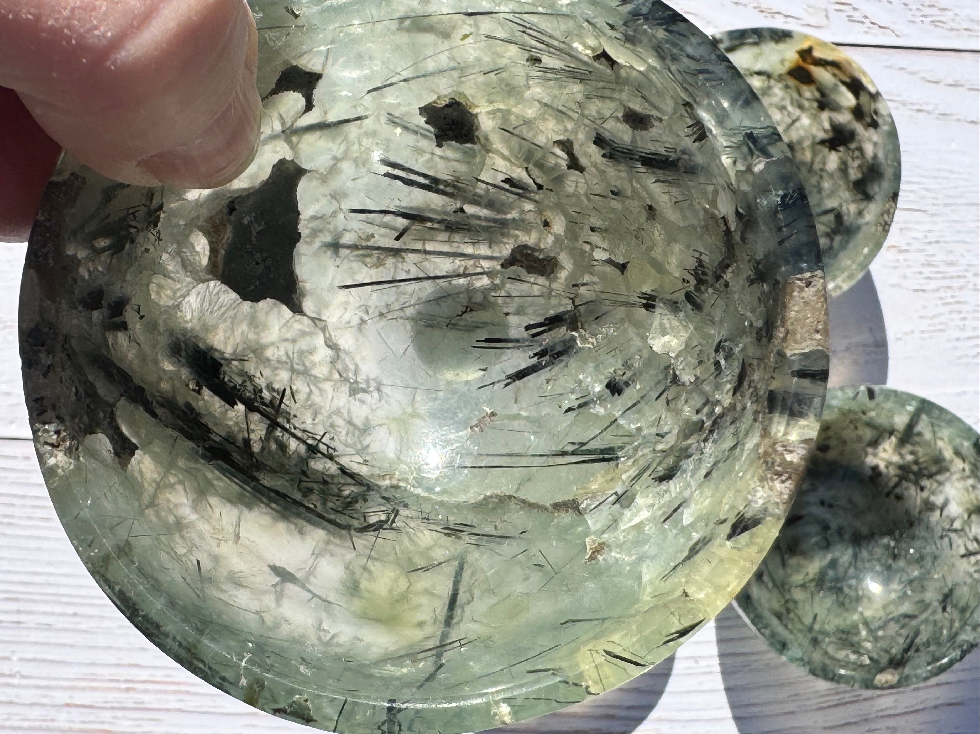 Prehnite 3inch bowl – Handcrafted Nature Décor | Natural crystal Sculpture | (Copy)