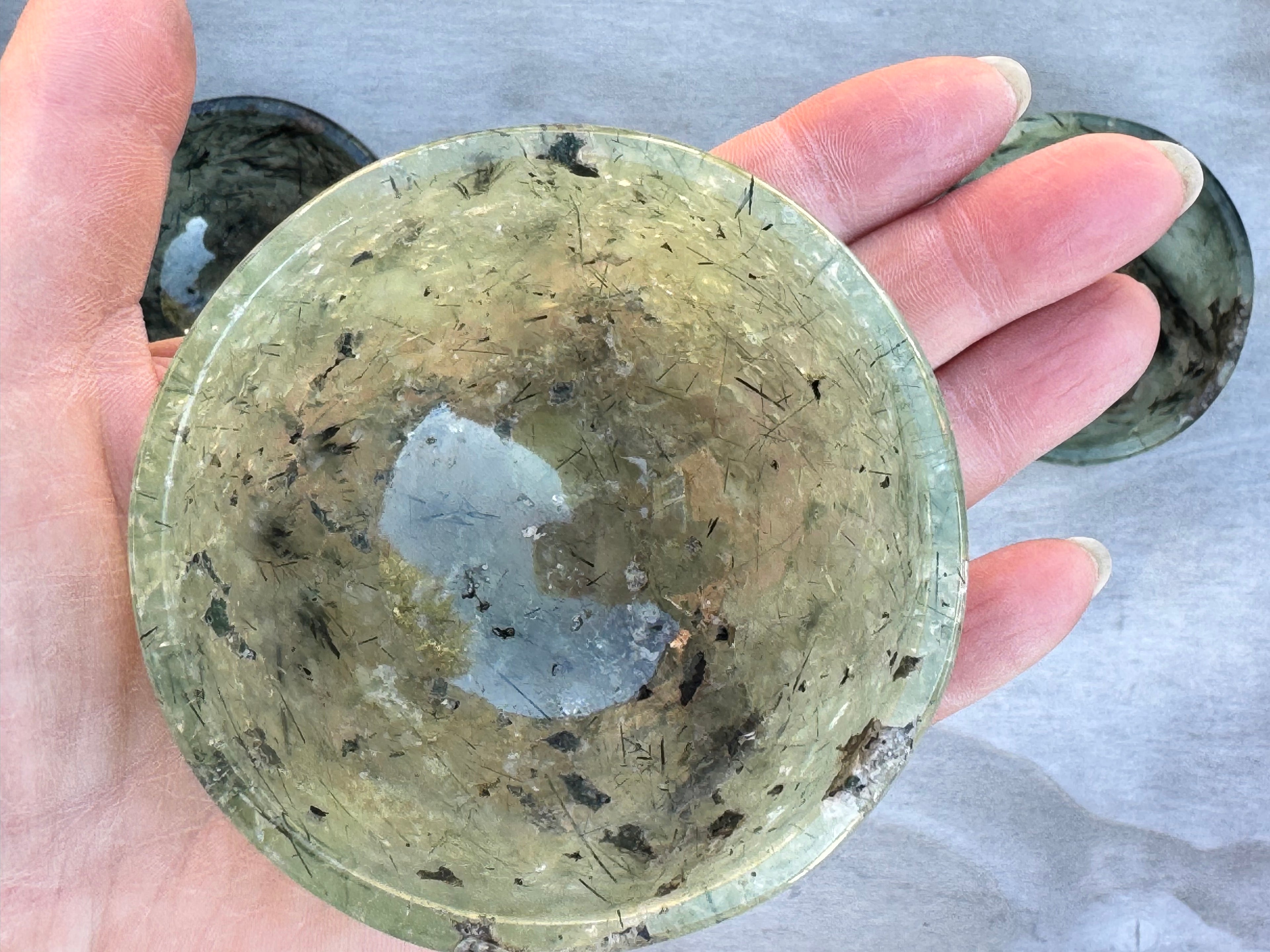 Prehnite 3inch bowl – Handcrafted Nature Décor | Natural crystal Sculpture | (Copy)