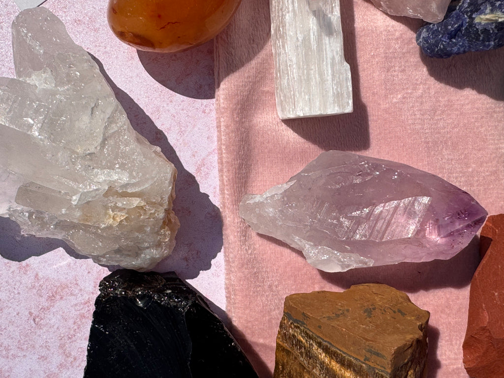 Colour Psychology Crystal Kit | Crystal Healing Gift | Self Care Gift | Mindfulness Box | Meditation Crystals | Wellness Gift