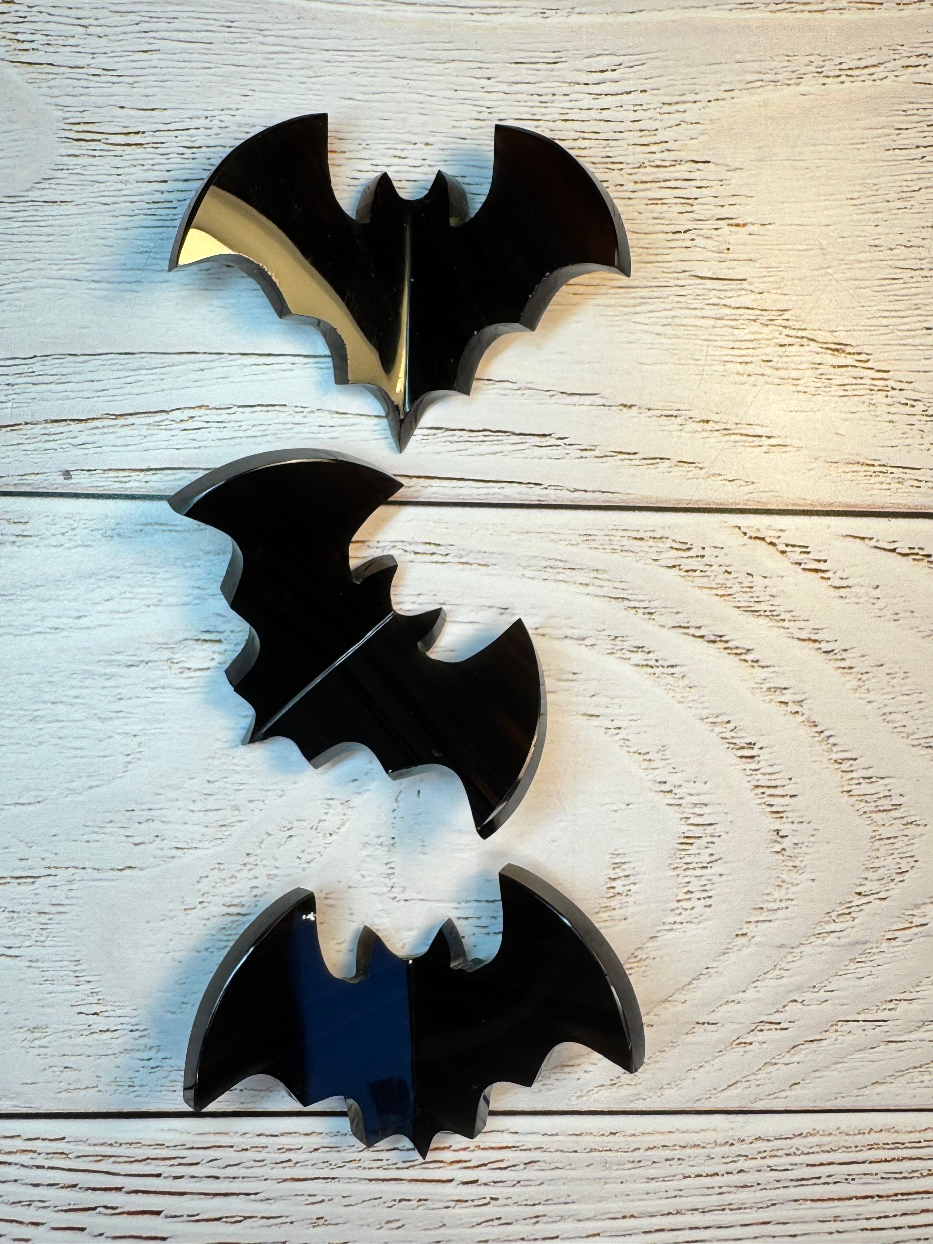 Midnight Lace Obsidian Bat Carving – Handcrafted Gothic Décor | Natural Obsidian Sculpture | Dark Academia | Halloween