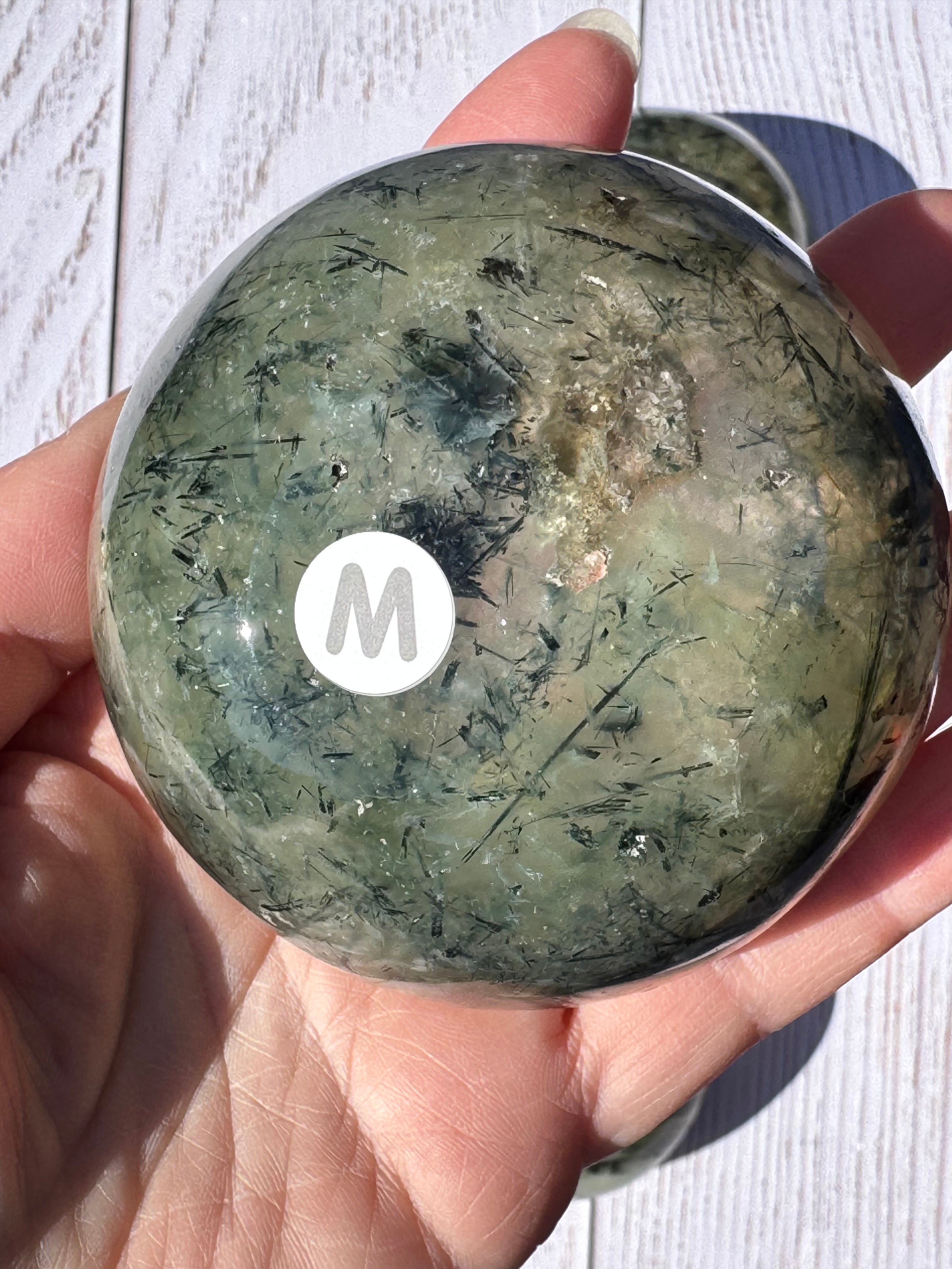 Prehnite 3inch bowl – Handcrafted Nature Décor | Natural crystal Sculpture | (Copy)
