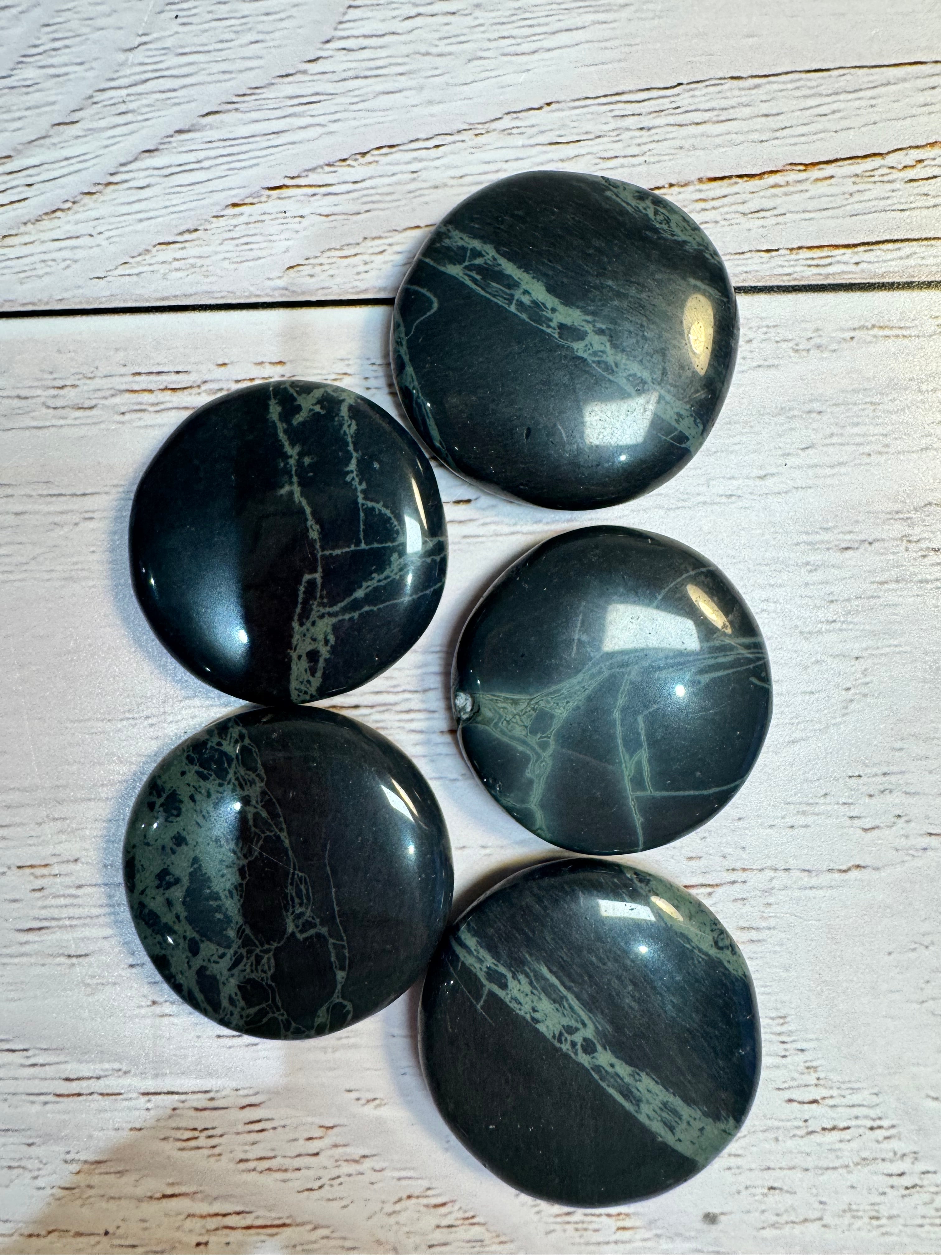 spiderweb Obsidian palm stone – Polished Grounding Crystal for Protection, Stability & Emotional Clarity