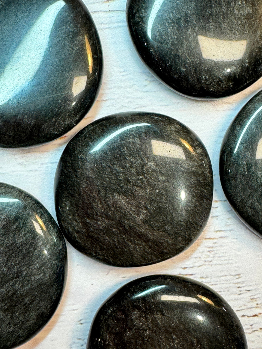 Sliver Sheen Obsidian palm stone – Polished Grounding Crystal for Protection, Stability & Emotional Clarity