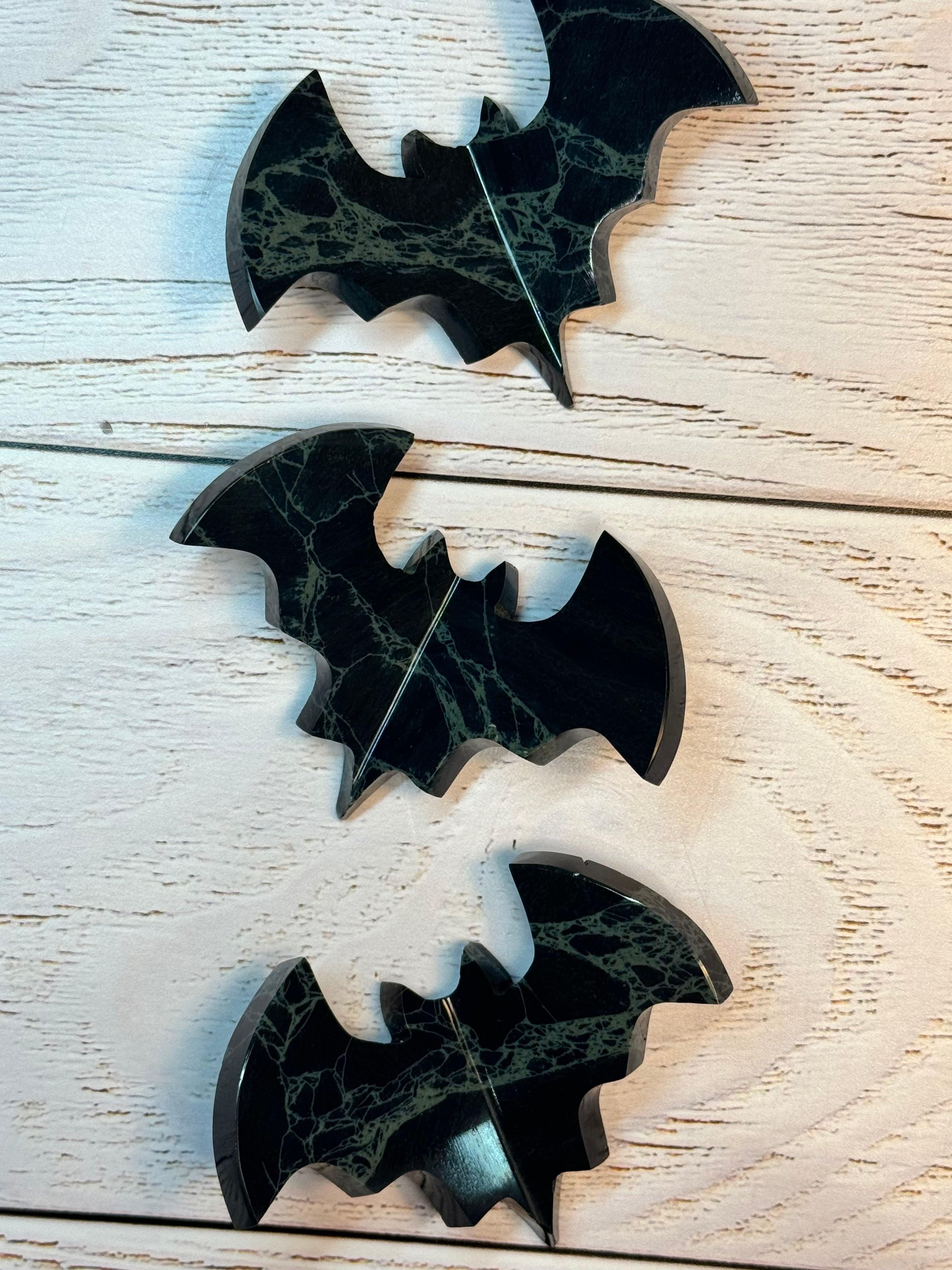 spiderweb Obsidian 3D Bat – Polished Grounding Crystal for Protection, Stability & Emotional Clarity