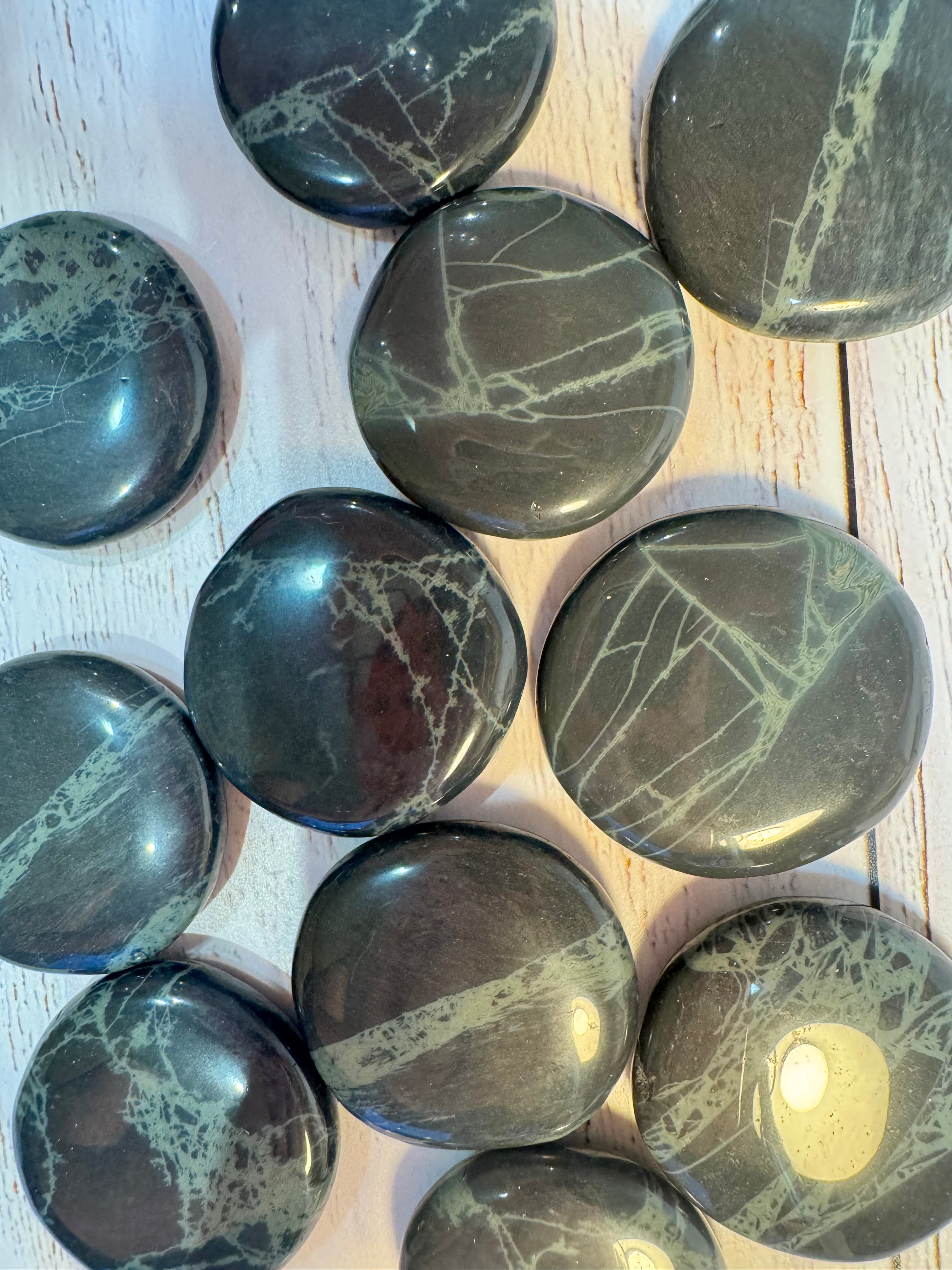 spiderweb Obsidian palm stone – Polished Grounding Crystal for Protection, Stability & Emotional Clarity