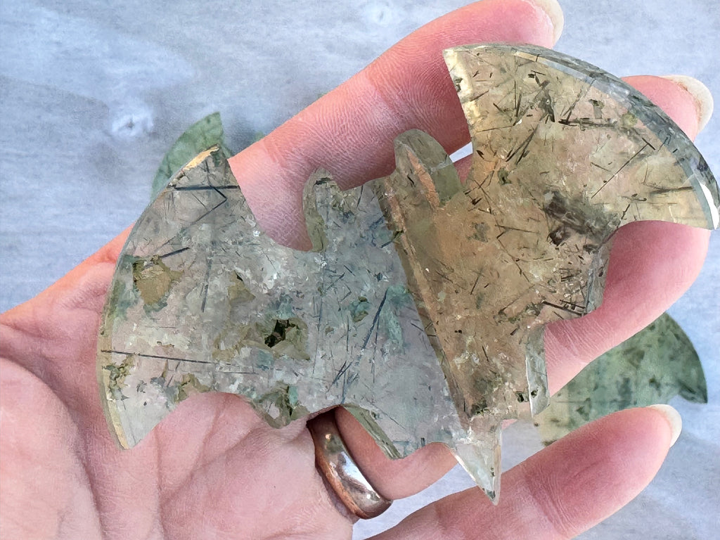 Prehnite Bat Carving – Handcrafted Nature Décor | Natural crystal Sculpture |