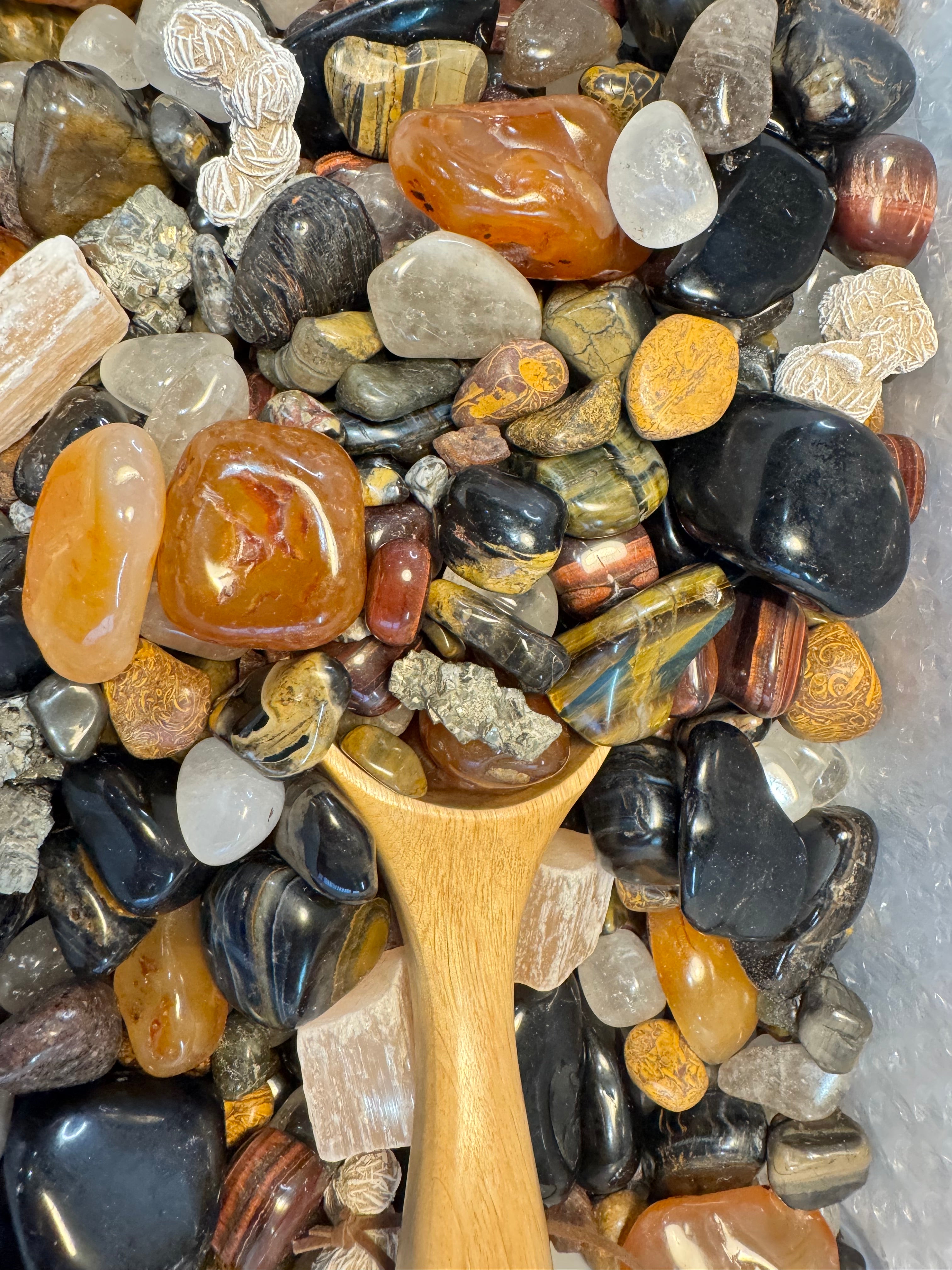 Protective Radiance Crystal Mix - Protection & Grounding Themed Scoop - Radiant Crystals UK