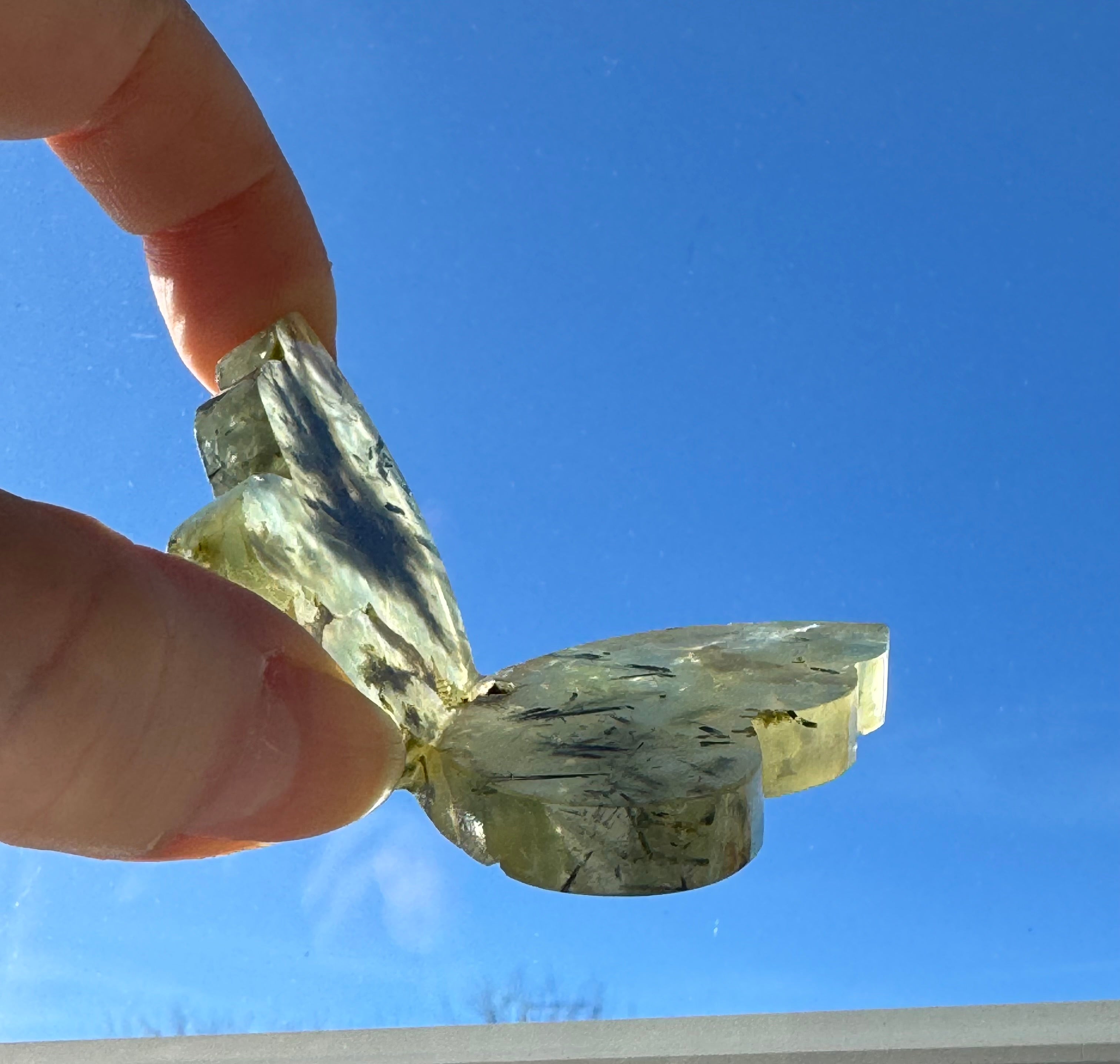 Prehnite Butterfly Carving – Handcrafted Nature Décor | Natural Obsidian Sculpture |