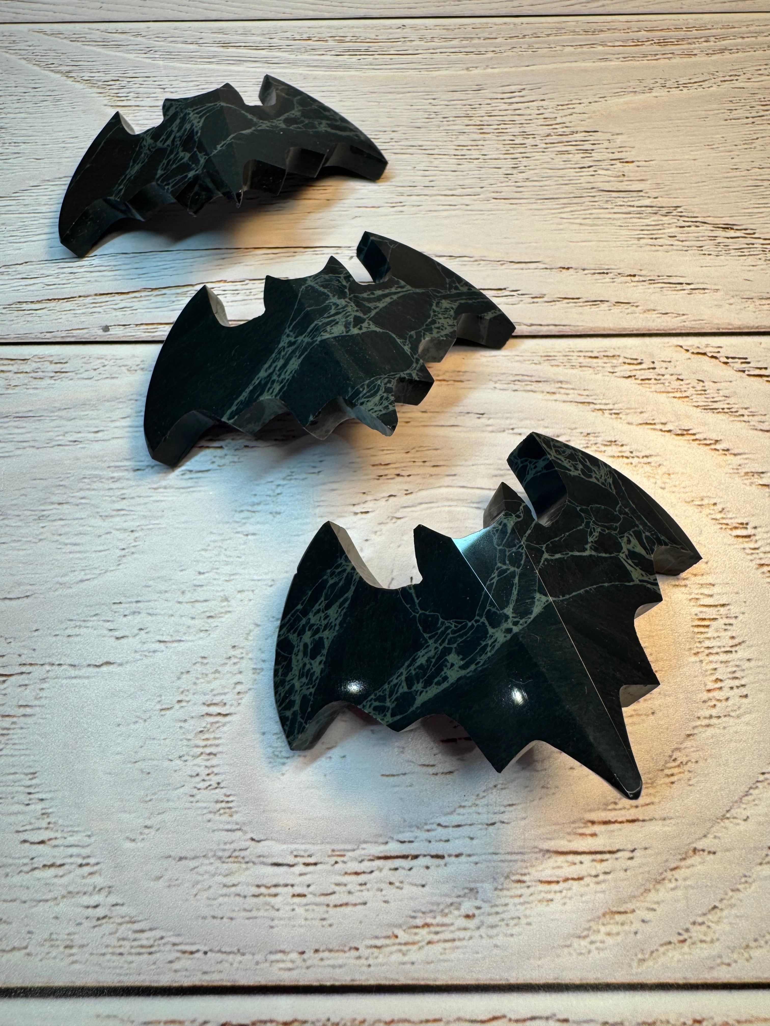 spiderweb Obsidian 3D Bat – Polished Grounding Crystal for Protection, Stability & Emotional Clarity