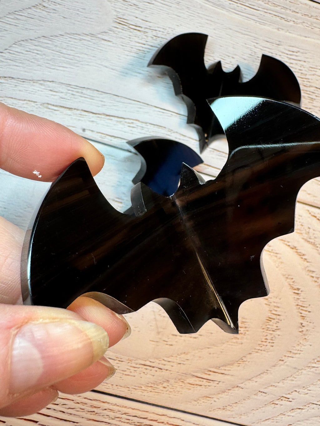 Midnight Lace Obsidian Bat Carving – Handcrafted Gothic Décor | Natural Obsidian Sculpture | Dark Academia | Halloween