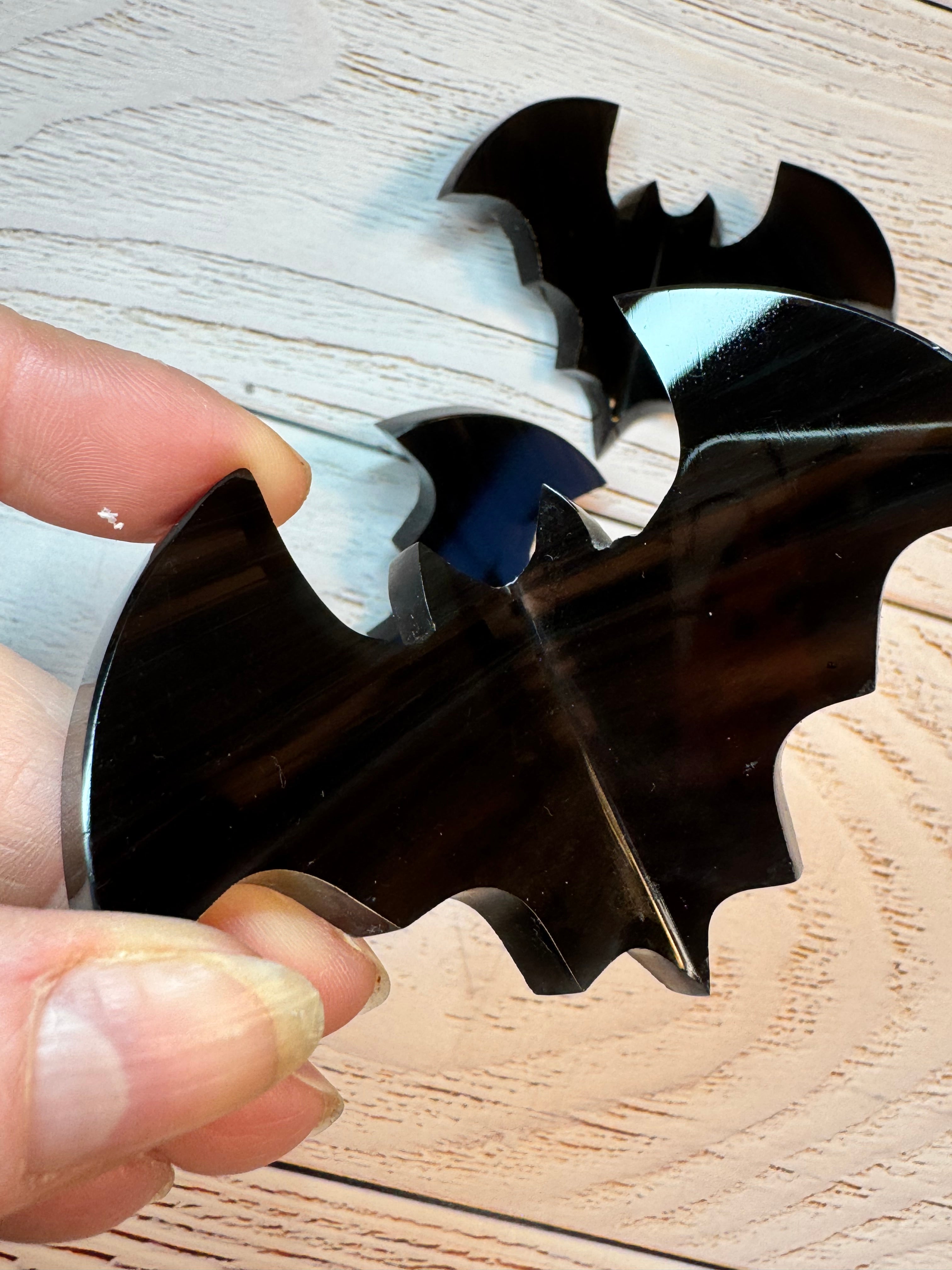 Midnight Lace Obsidian Bat Carving – Handcrafted Gothic Décor | Natural Obsidian Sculpture | Dark Academia | Halloween