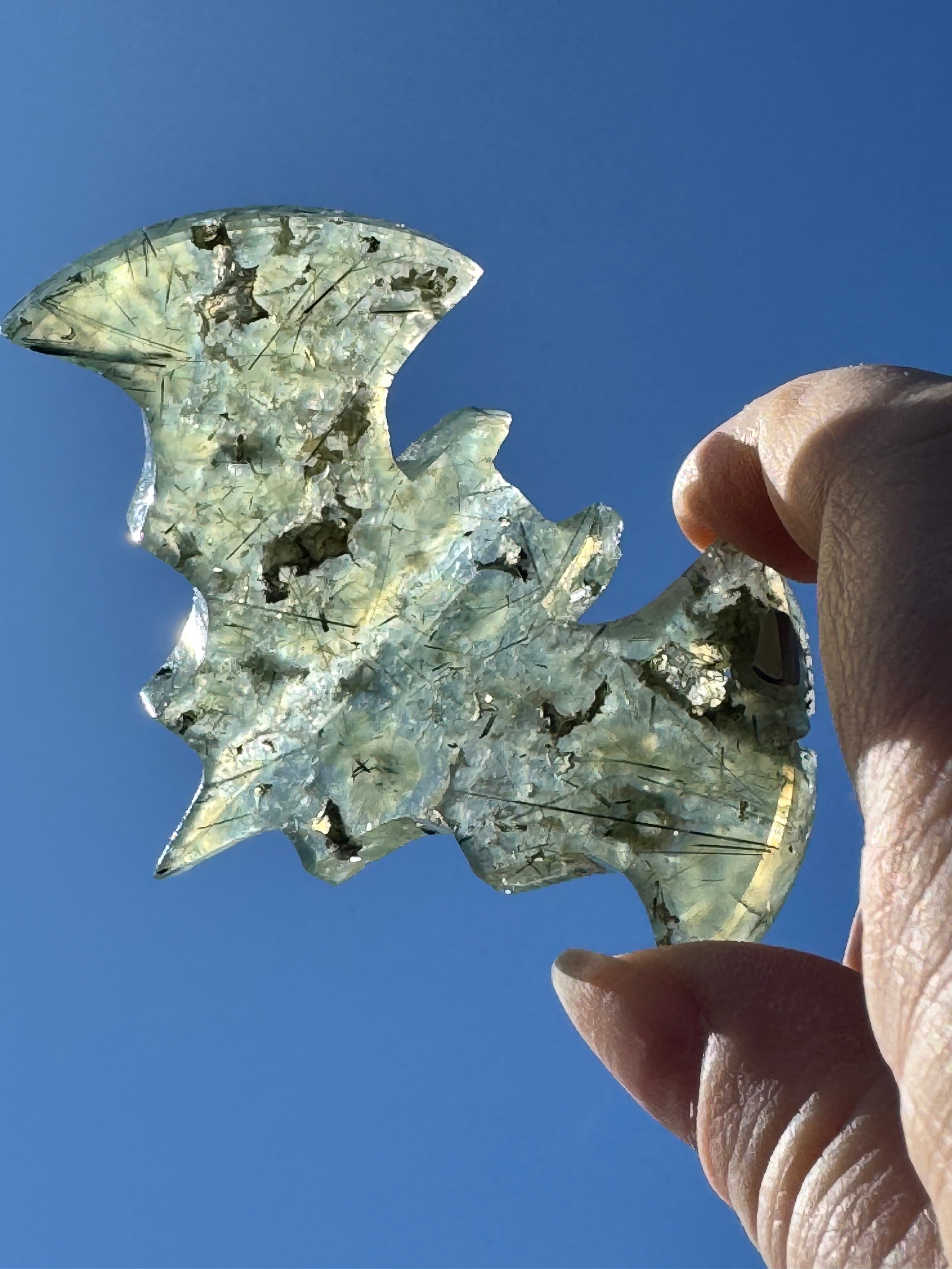 Prehnite Bat Carving – Handcrafted Nature Décor | Natural crystal Sculpture |