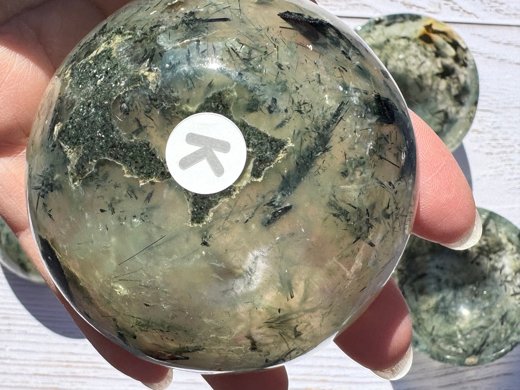Prehnite 3inch bowl – Handcrafted Nature Décor | Natural crystal Sculpture | (Copy)
