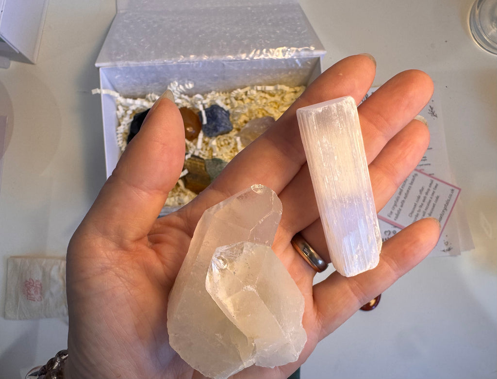 Colour Psychology Crystal Kit | Crystal Healing Gift | Self Care Gift | Mindfulness Box | Meditation Crystals | Wellness Gift