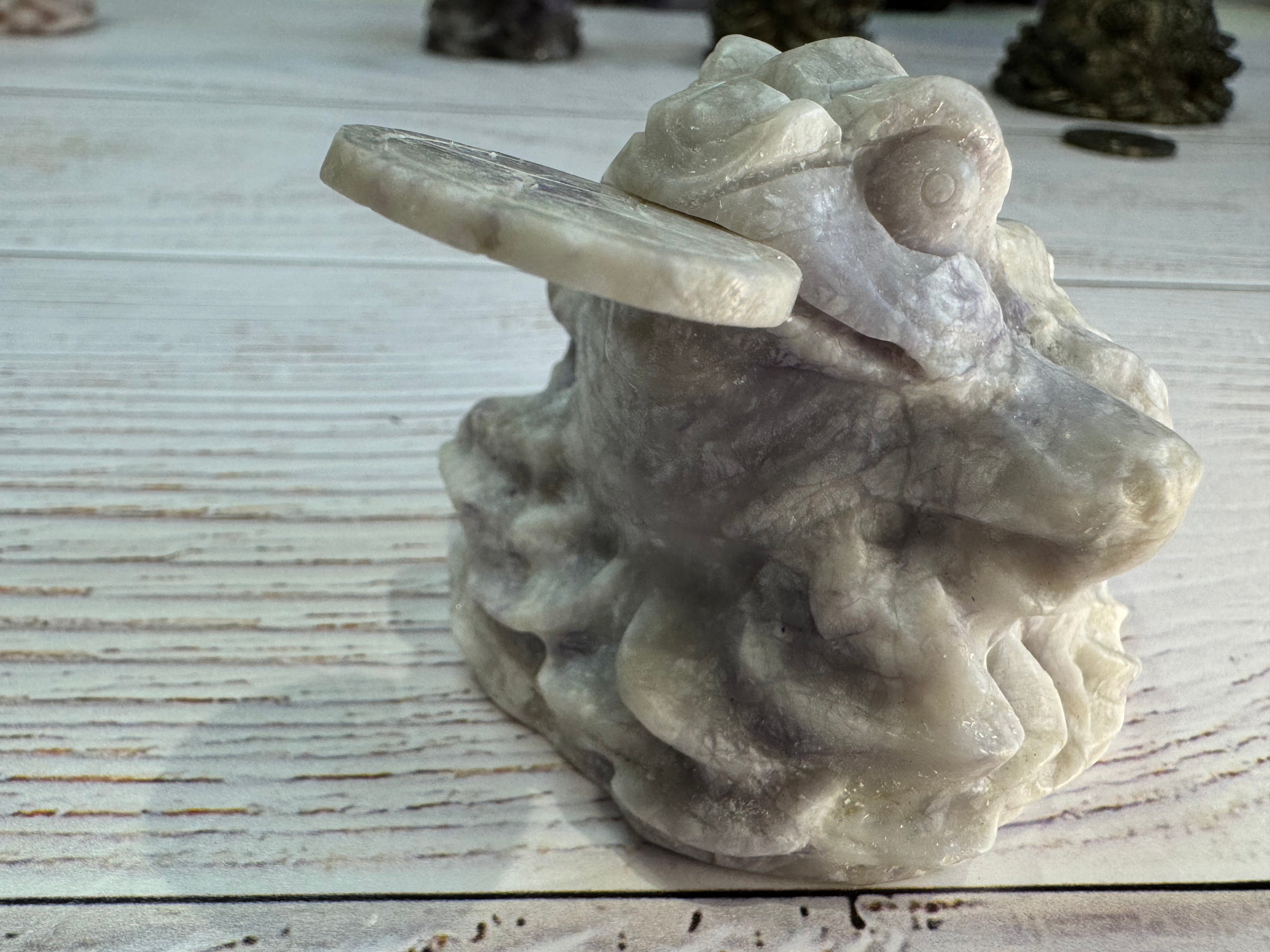 Crystal Money Toad Carving – Feng Shui Three Legged Toad – Purple Howlite – Wealth & Prosperity Crystal