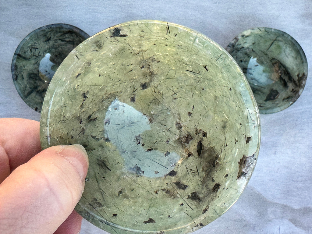 Prehnite 3inch bowl – Handcrafted Nature Décor | Natural crystal Sculpture | (Copy)
