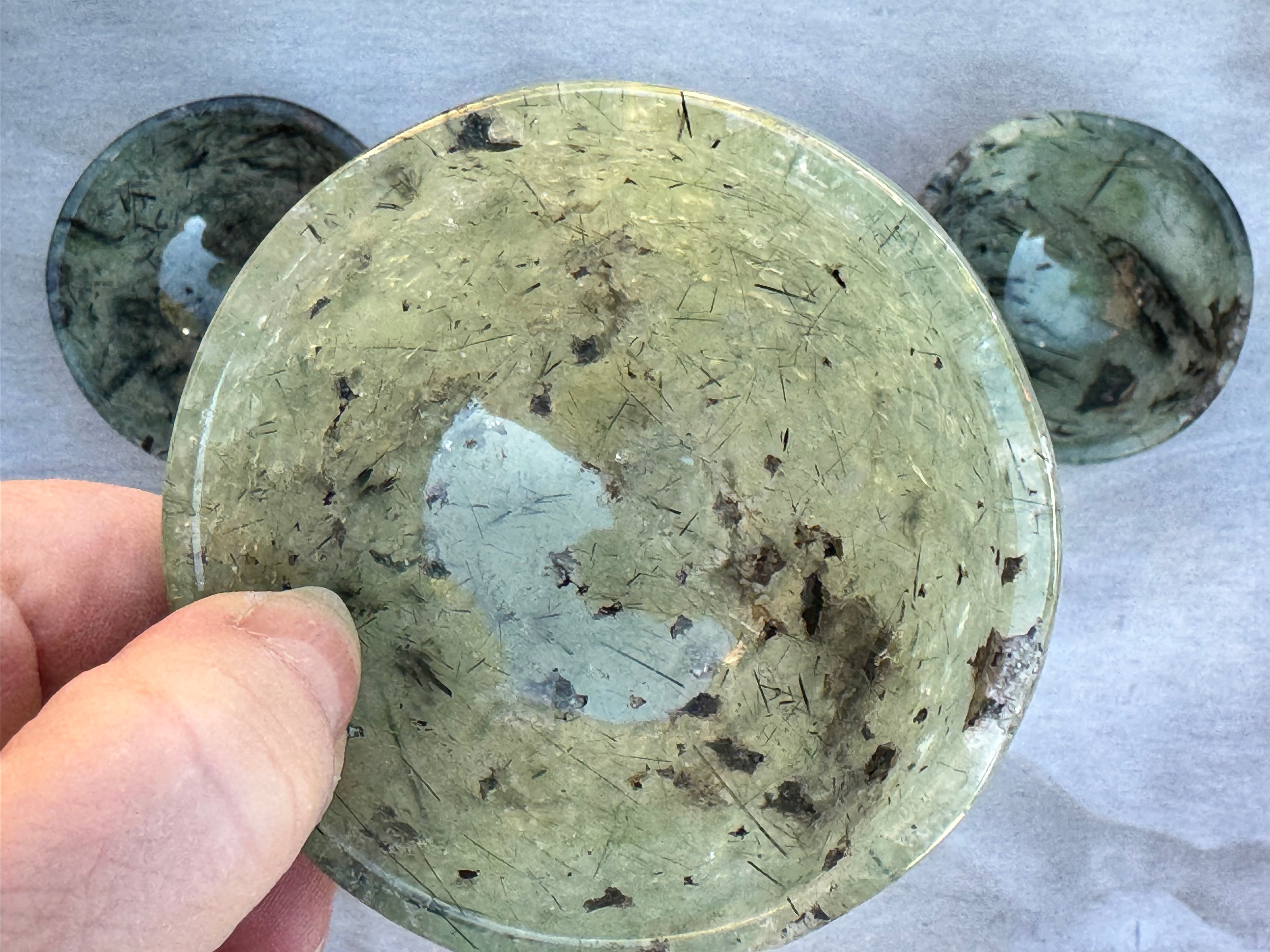 Prehnite 3inch bowl – Handcrafted Nature Décor | Natural crystal Sculpture | (Copy)