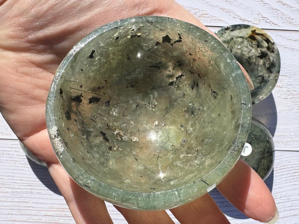 Prehnite 3inch bowl – Handcrafted Nature Décor | Natural crystal Sculpture | (Copy)