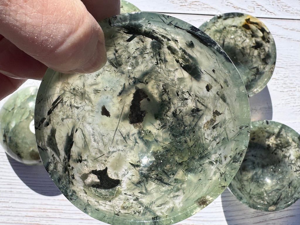 Prehnite 3inch bowl – Handcrafted Nature Décor | Natural crystal Sculpture | (Copy)