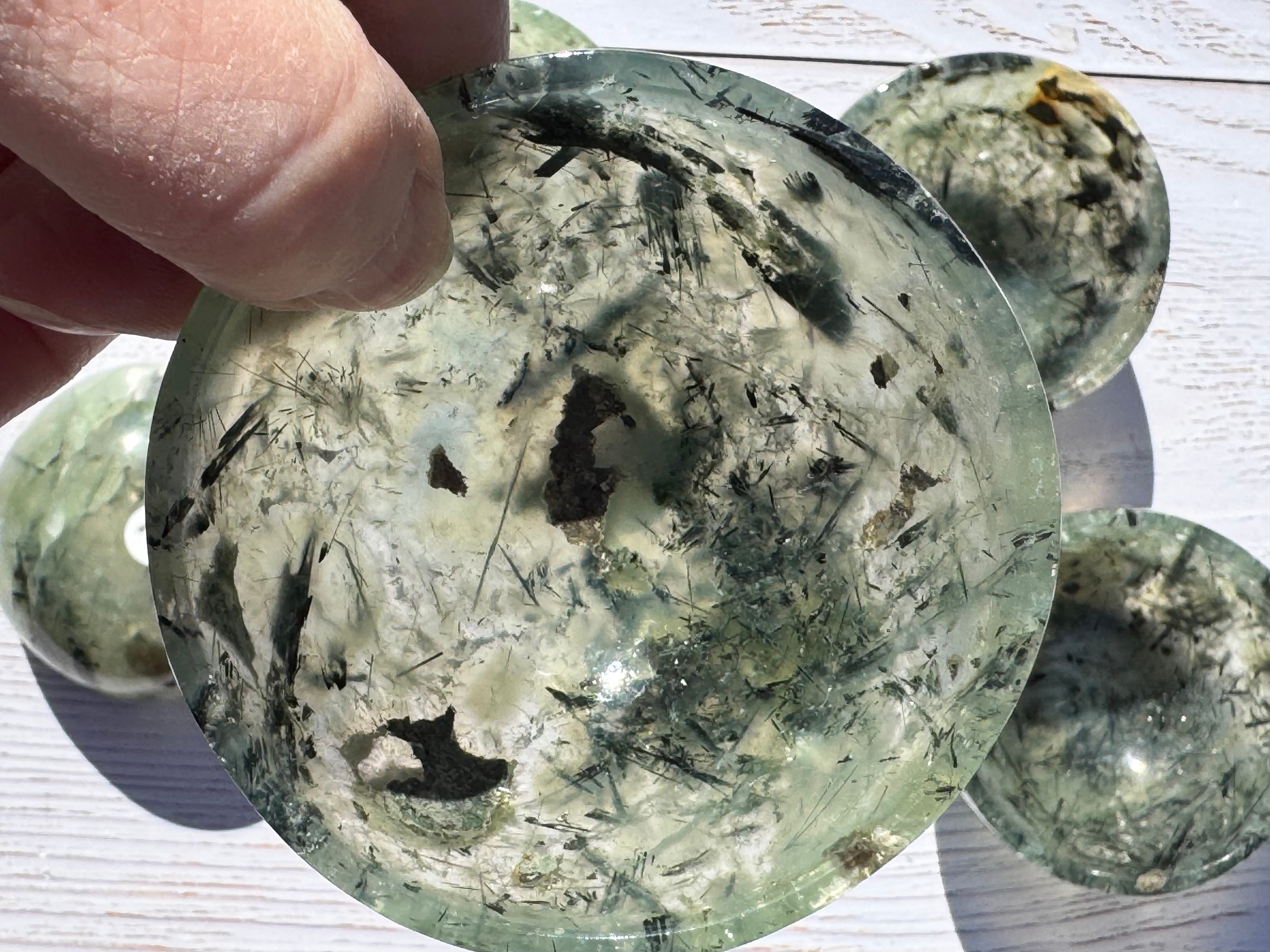 Prehnite 3inch bowl – Handcrafted Nature Décor | Natural crystal Sculpture | (Copy)