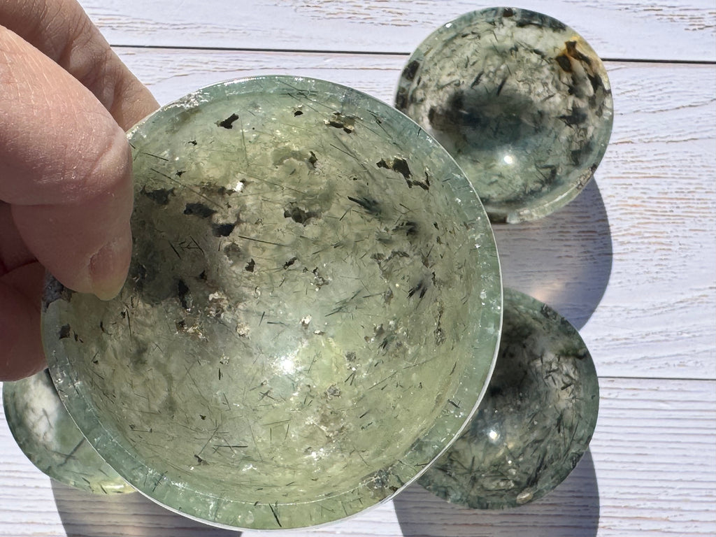 Prehnite 3inch bowl – Handcrafted Nature Décor | Natural crystal Sculpture | (Copy)