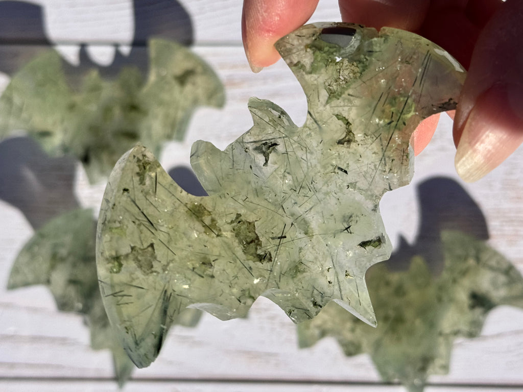 Prehnite Bat Carving – Handcrafted Nature Décor | Natural crystal Sculpture |