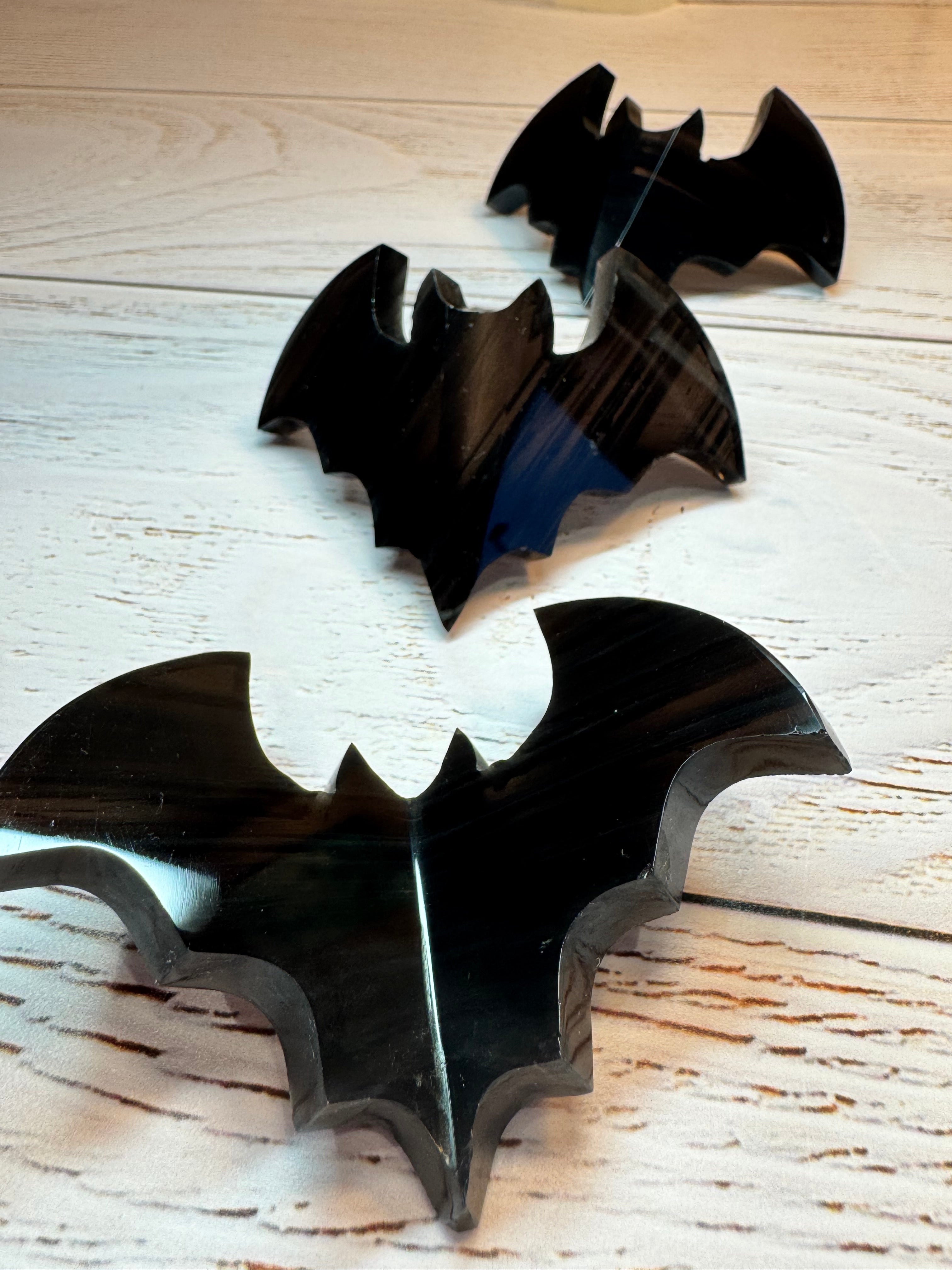 Midnight Lace Obsidian Bat Carving – Handcrafted Gothic Décor | Natural Obsidian Sculpture | Dark Academia | Halloween