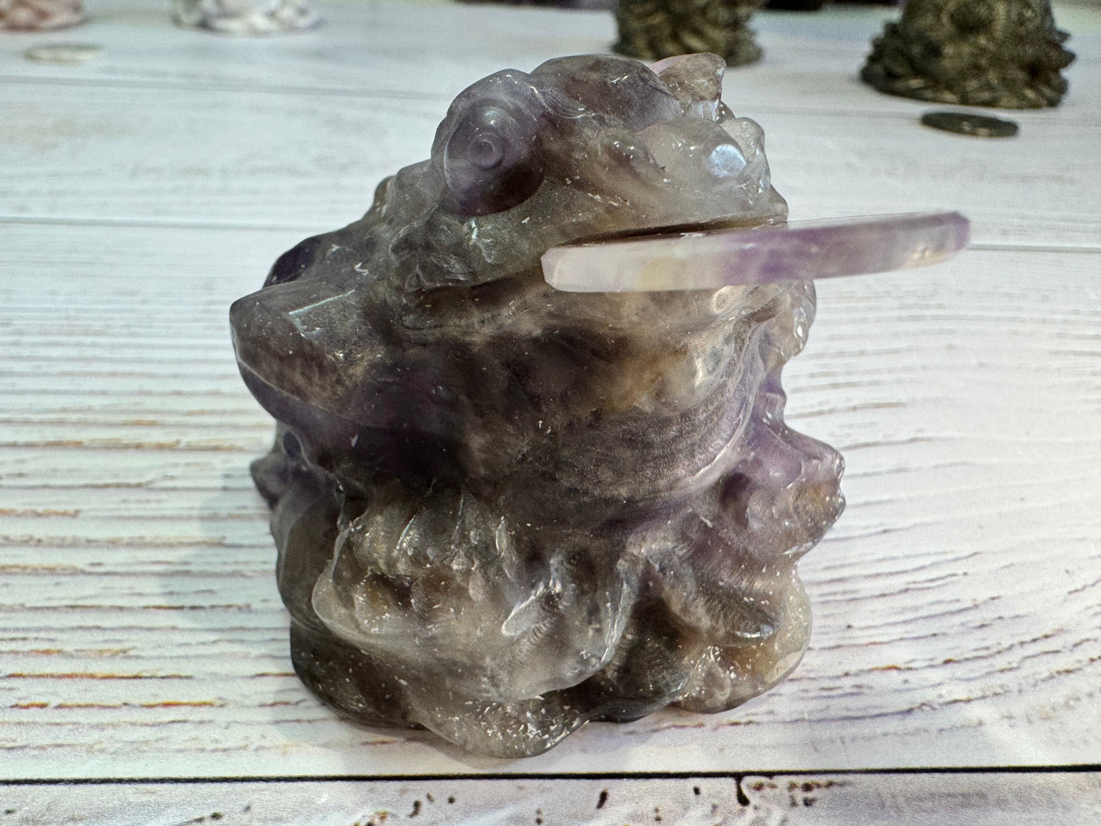 Crystal Money Toad Carving – Feng Shui Three Legged Toad – Dream Amethyst – Wealth & Prosperity Crystal