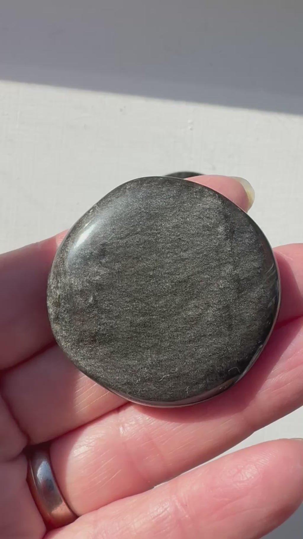 Sliver Sheen Obsidian palm stone – Polished Grounding Crystal for Protection, Stability & Emotional Clarity