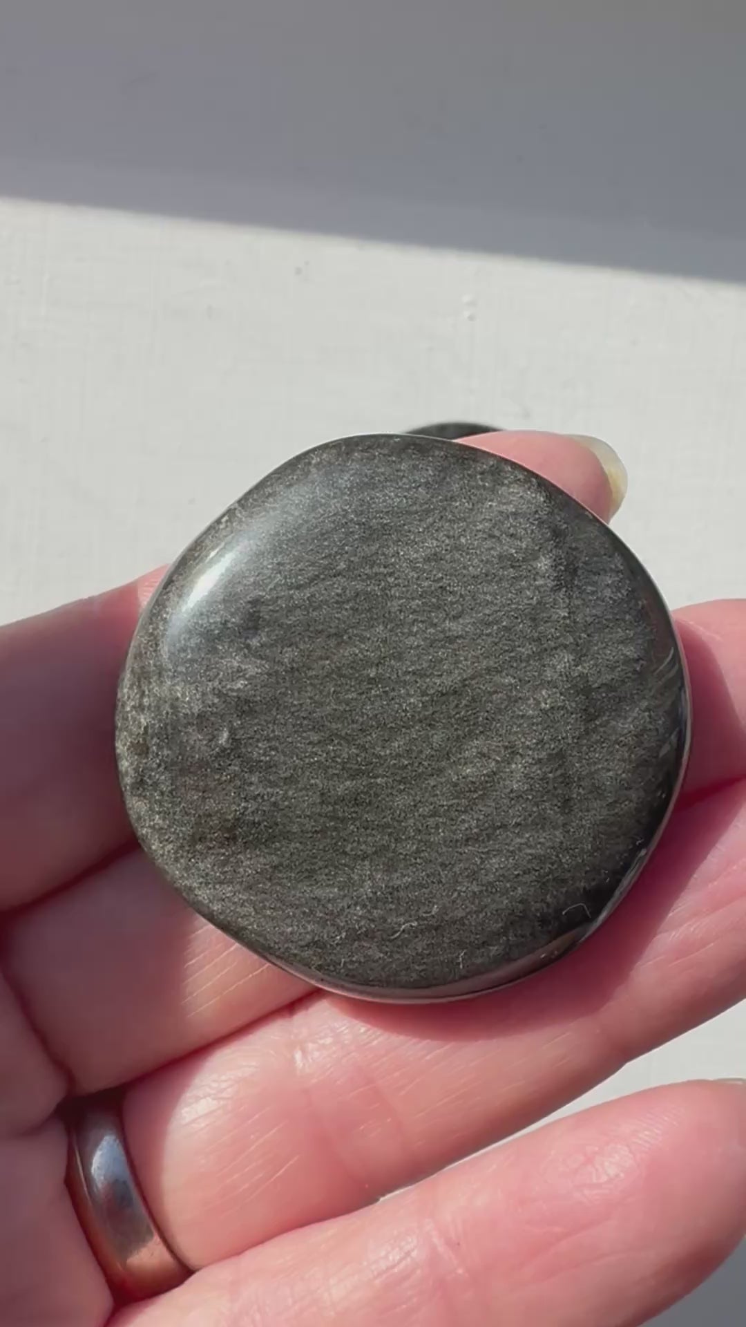 Sliver Sheen Obsidian palm stone – Polished Grounding Crystal for Protection, Stability & Emotional Clarity