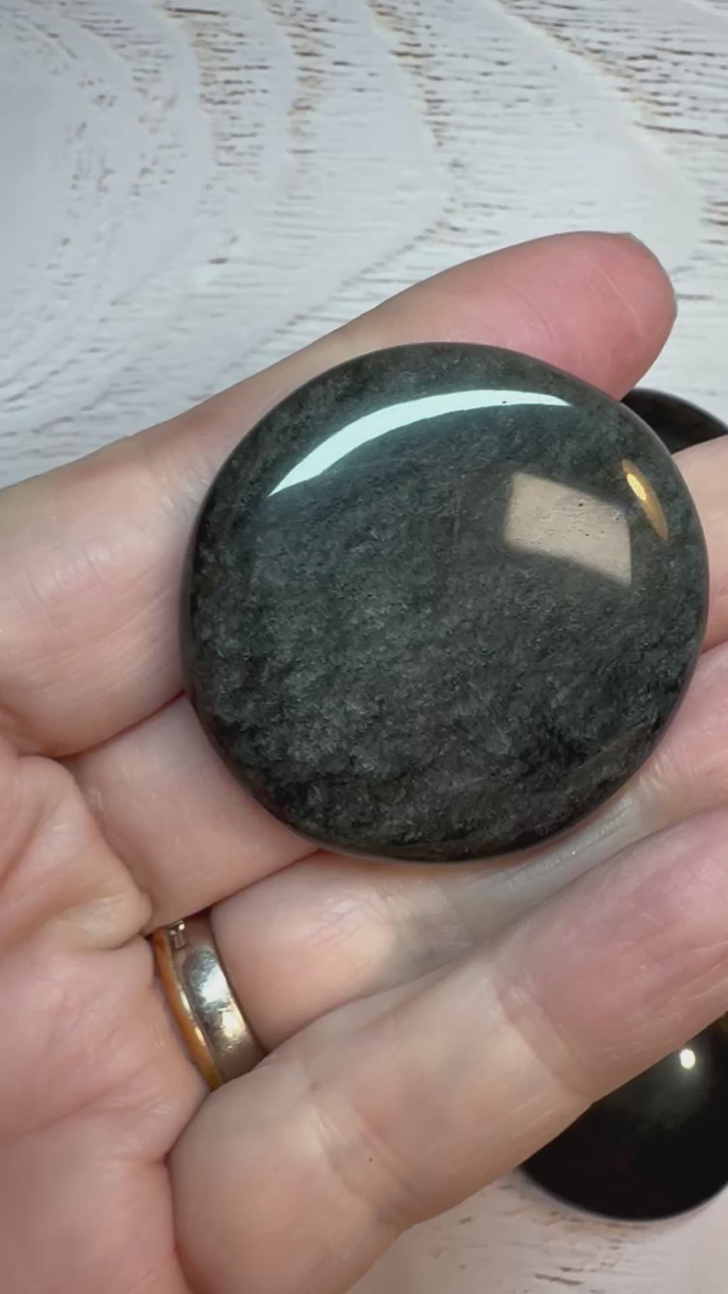 Sliver Sheen Obsidian palm stone – Polished Grounding Crystal for Protection, Stability & Emotional Clarity