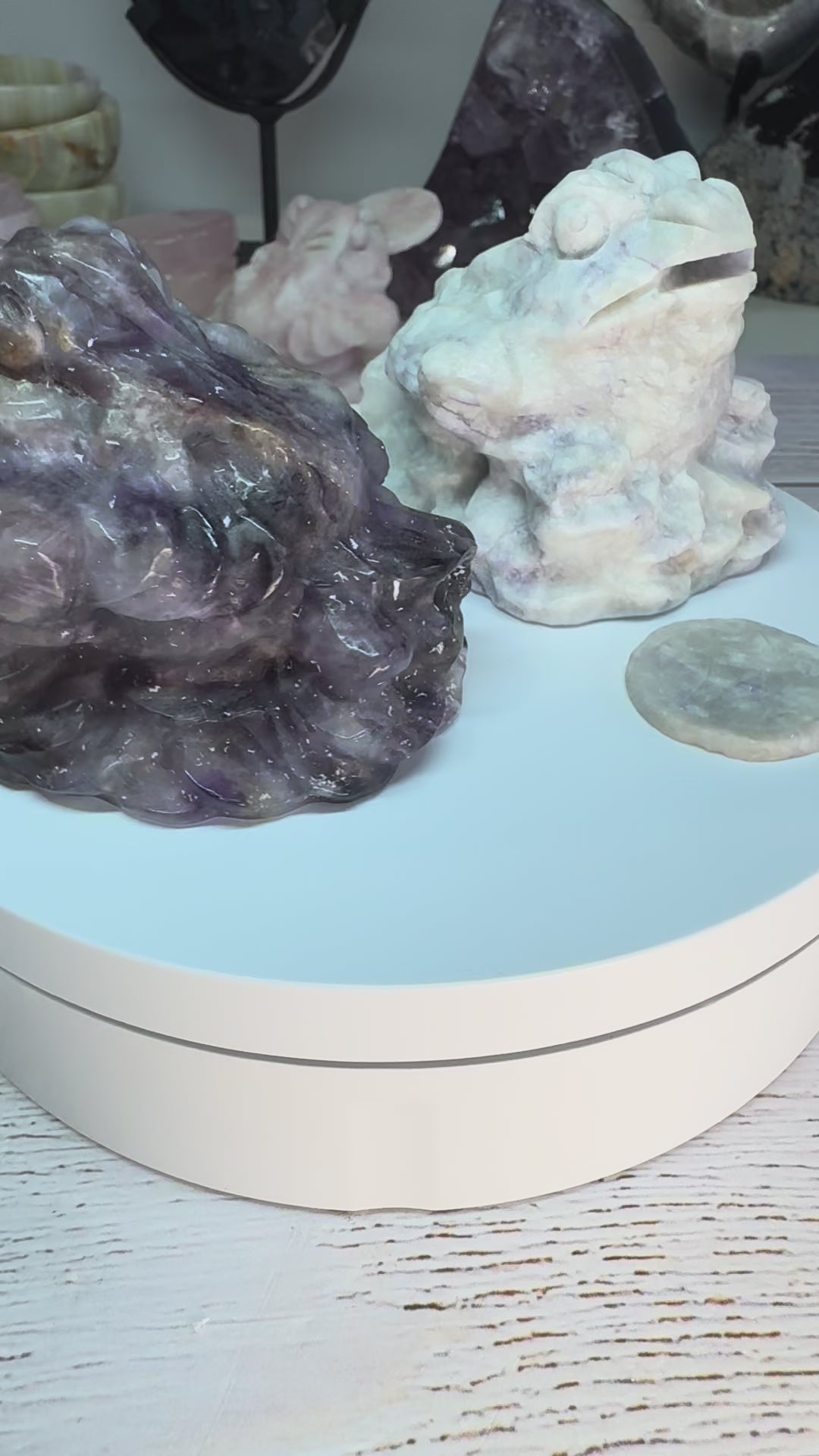Crystal Money Toad Carving – Feng Shui Three Legged Toad – Dream Amethyst – Wealth & Prosperity Crystal